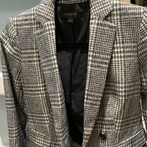 Ann Taylor one button blazer